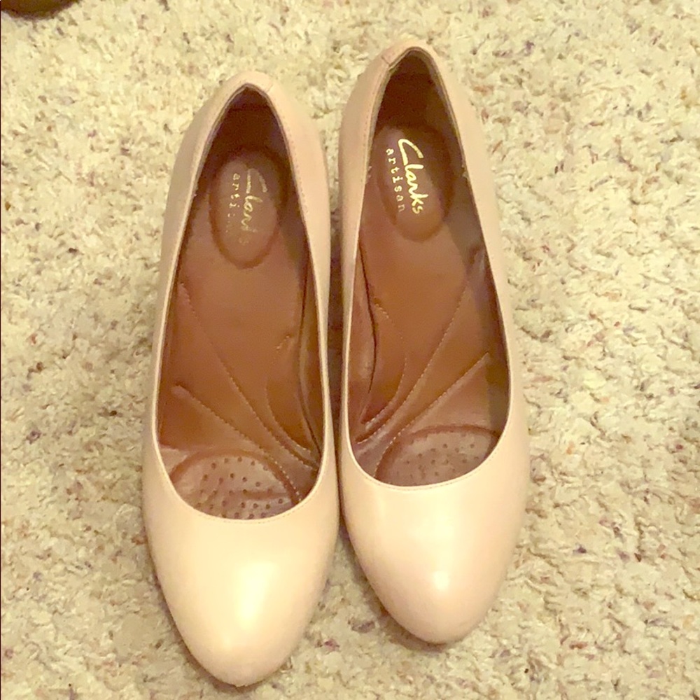 Clark’s Nude Leather heels